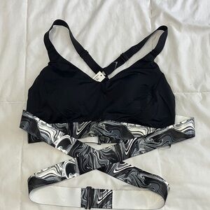Adore Me Black and Gray Sports Bra